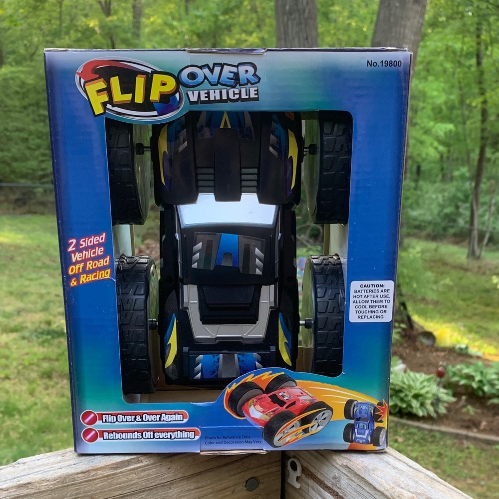 Polyfect Toys Co. - Flip Over Vehicle. Two Sided Car.